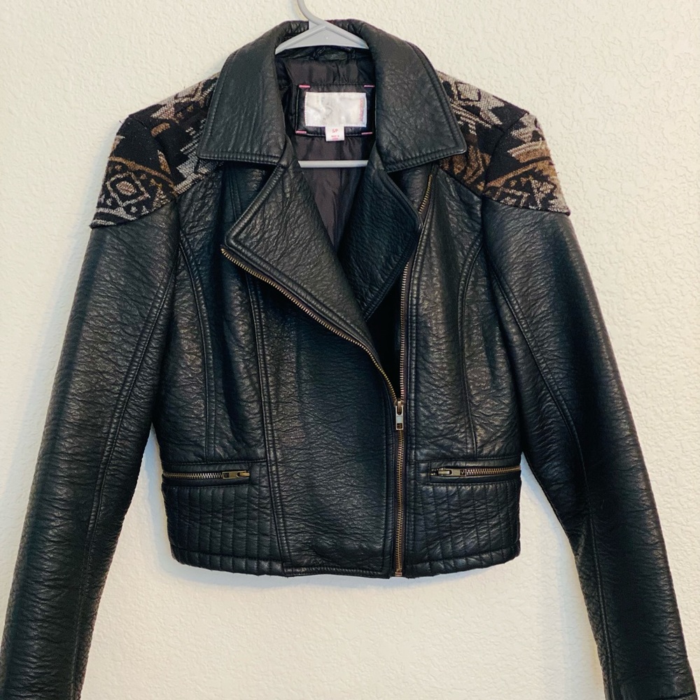 Black Jacket with Black, White & brown Aztec pattern. Xhilaration brand.